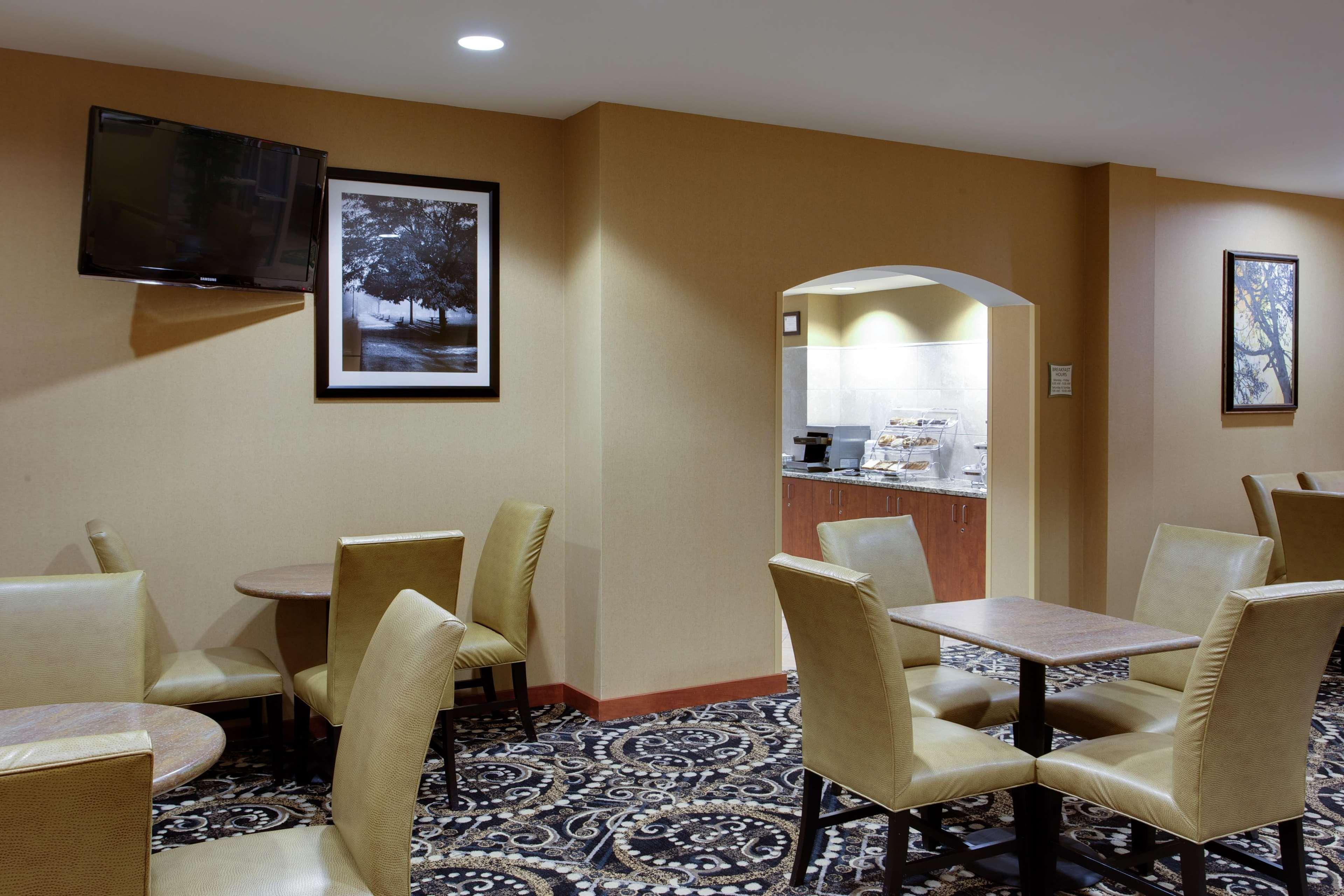 Hampton Inn Manchester Downtown Εξωτερικό φωτογραφία