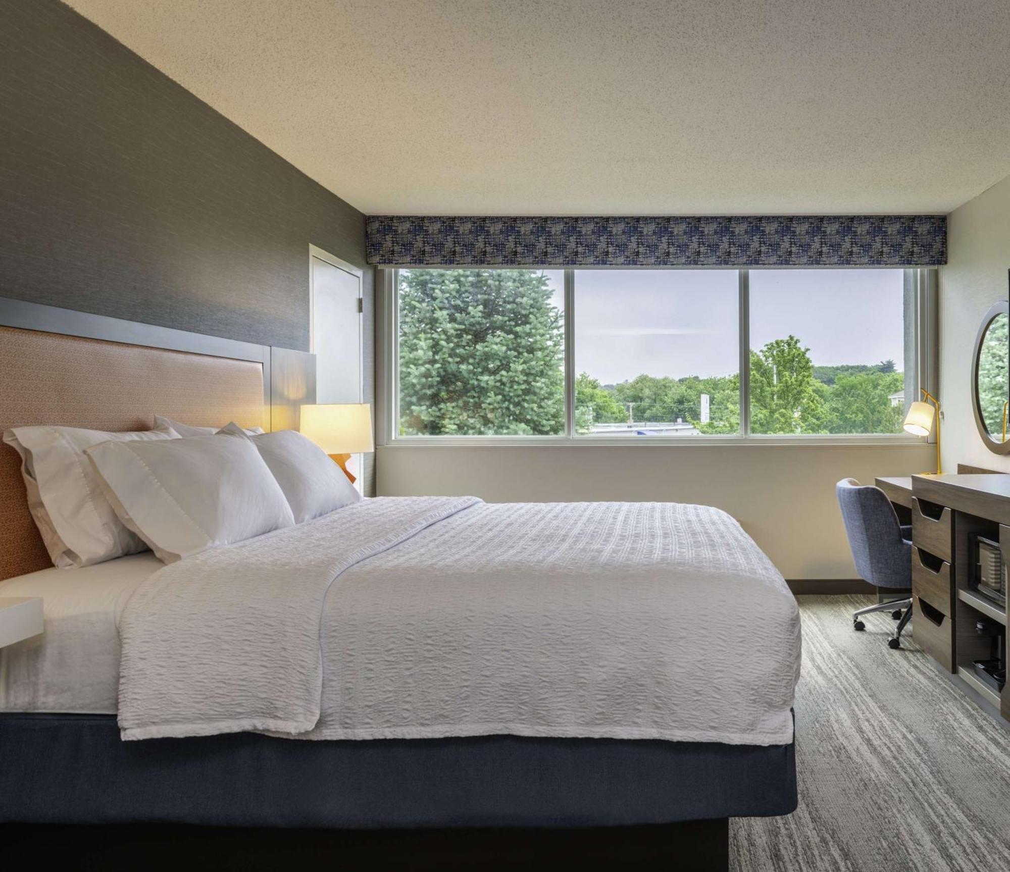 Hampton Inn Manchester Downtown Εξωτερικό φωτογραφία