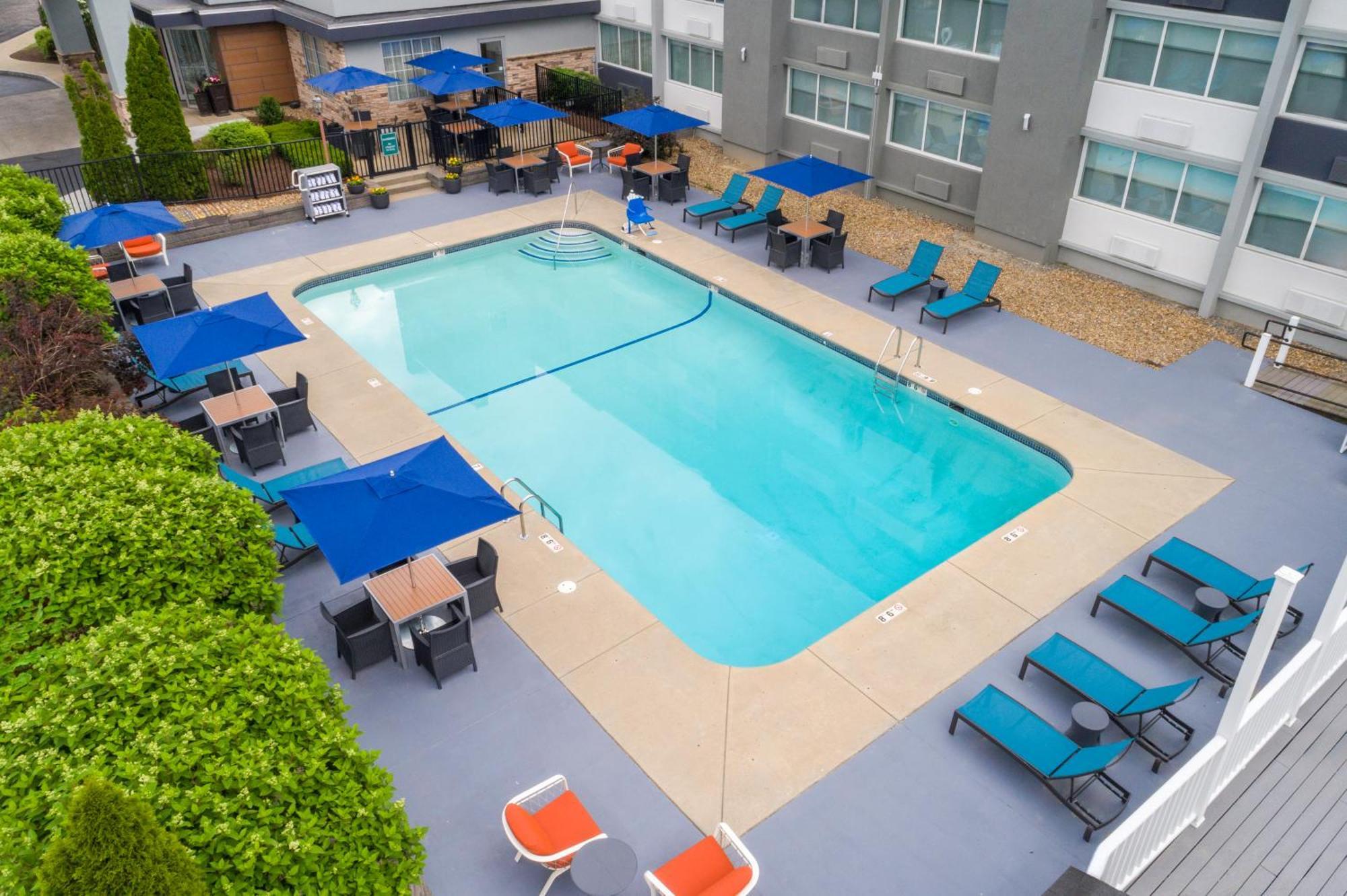 Hampton Inn Manchester Downtown Εξωτερικό φωτογραφία