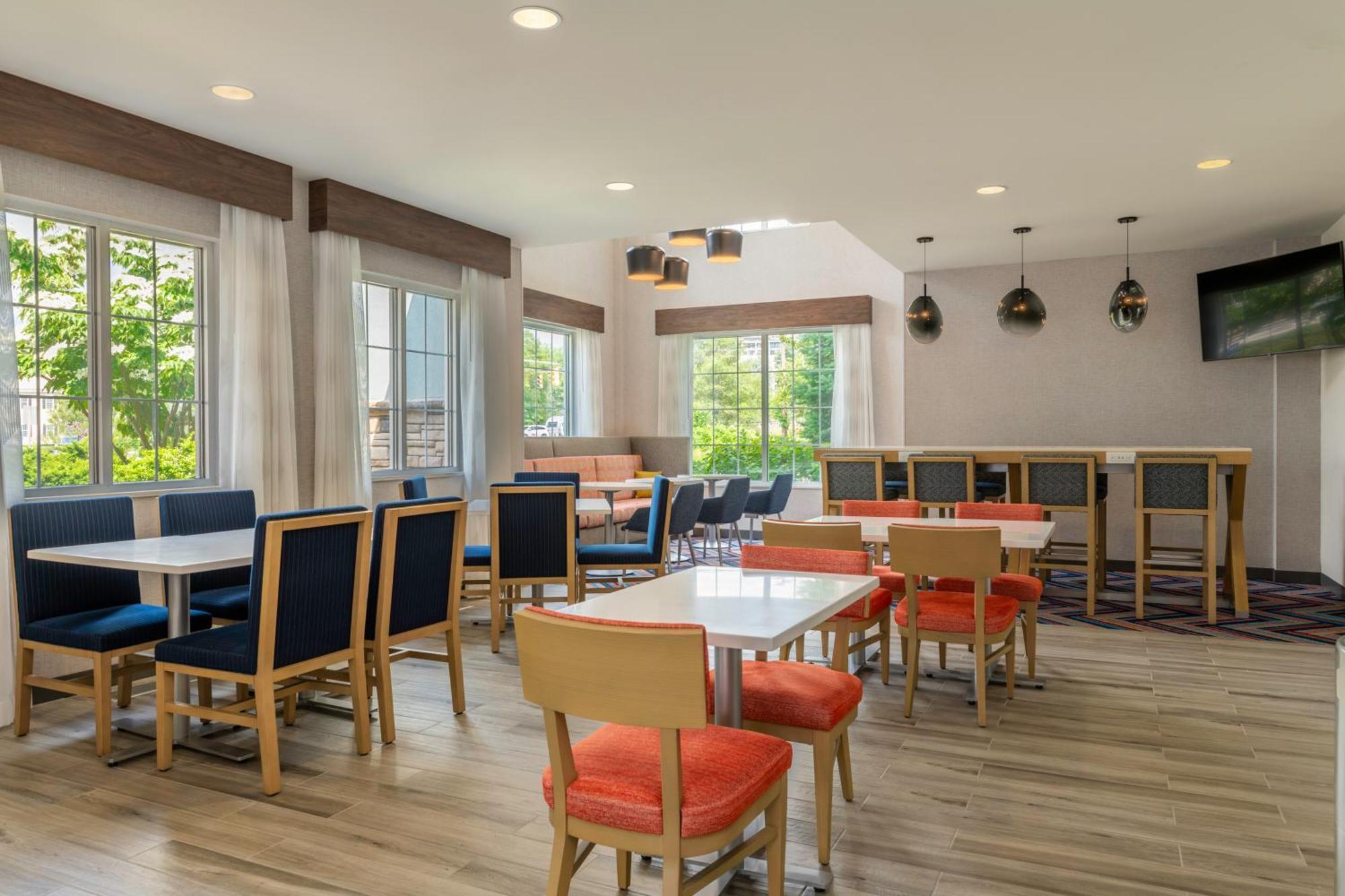 Hampton Inn Manchester Downtown Εξωτερικό φωτογραφία